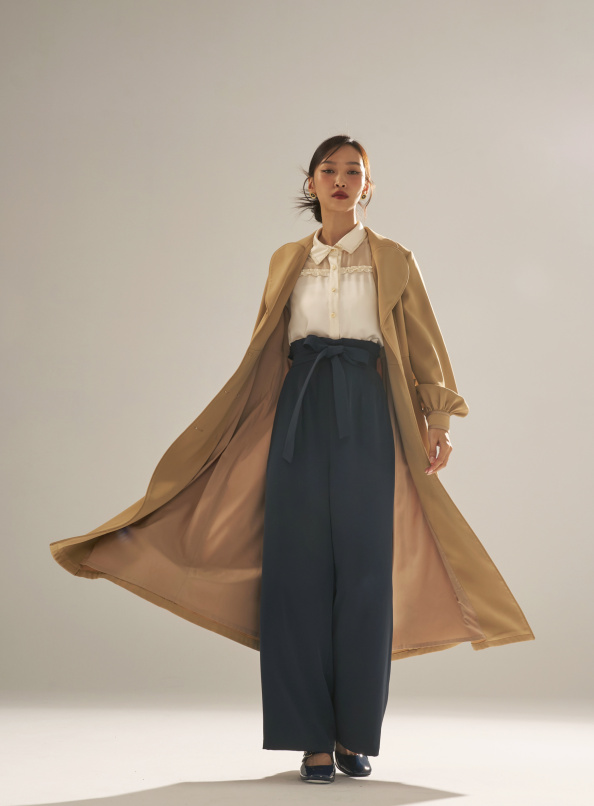 相遇在彼時,心型領片雙排釦織帶滾邊綁帶外套