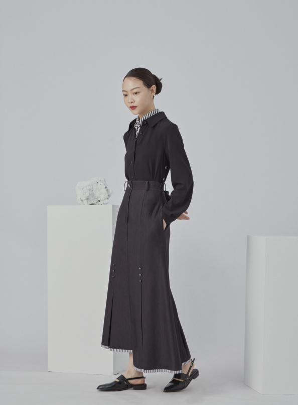 流星劃過,不對稱拼接造型打褶長裙