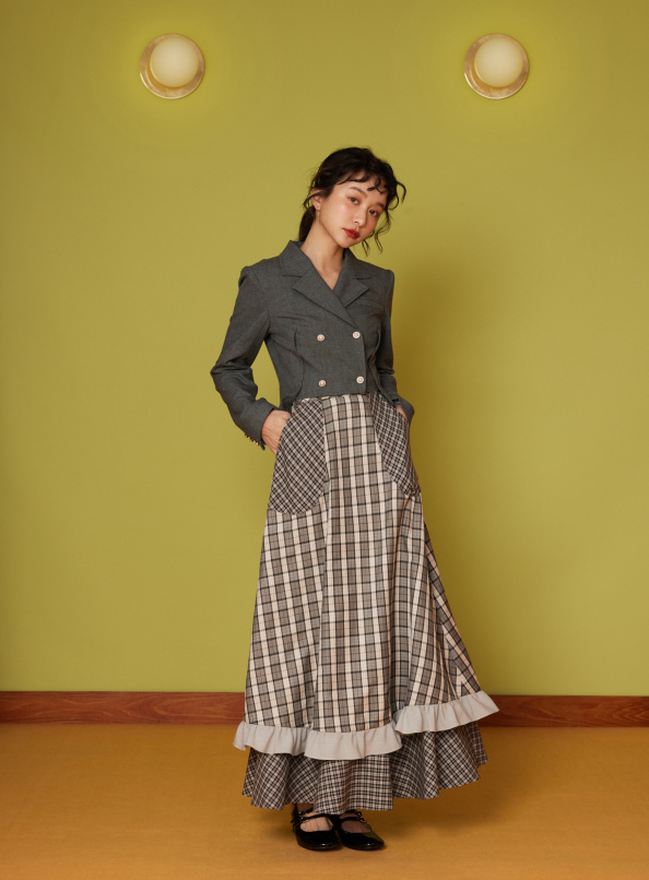 置身其中,格紋拼接造型腰頭荷葉傘裙