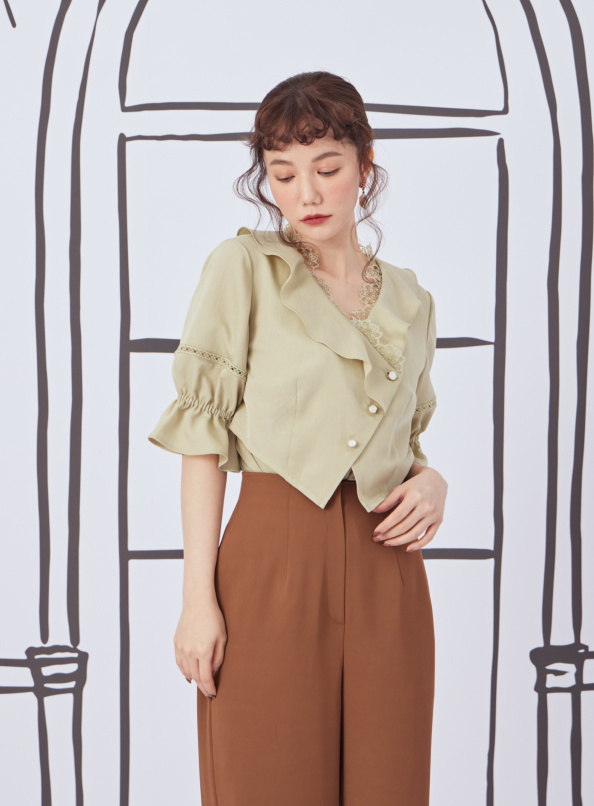 征服傲慢,假兩件荷葉邊五分袖上衣