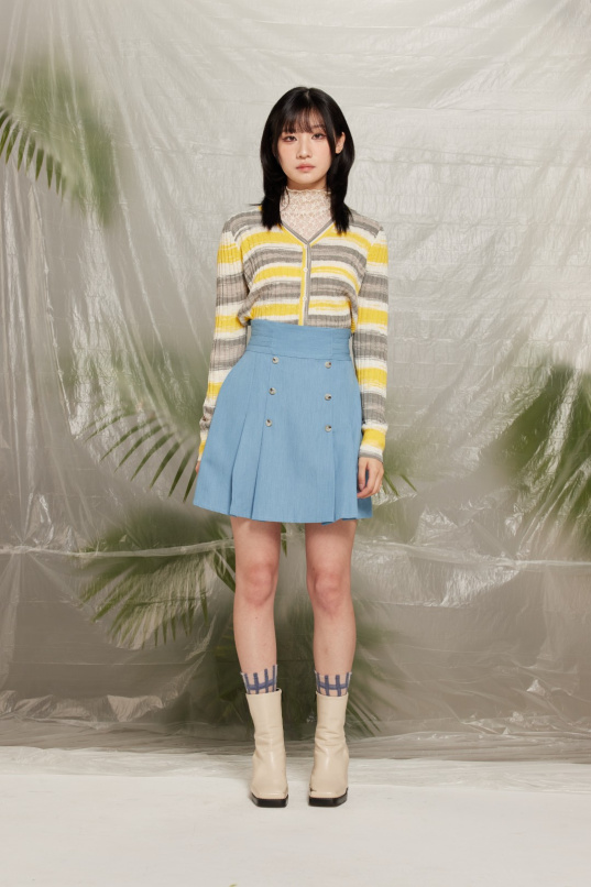 在淚水游牧，造型高腰合褶短裙