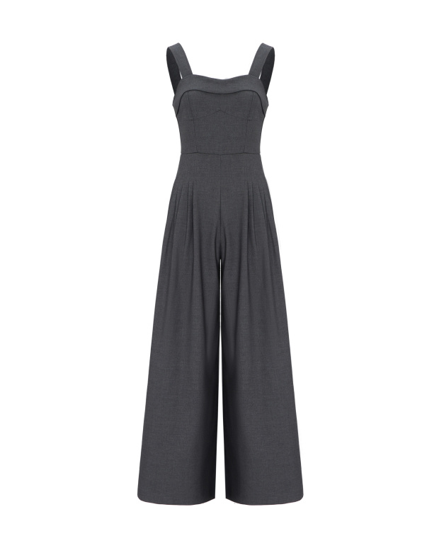 摩登姿態，背帶連身打摺長褲