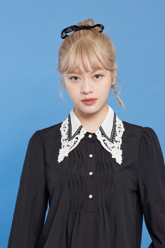 奢式年華，高雅蕾絲袖襯衫