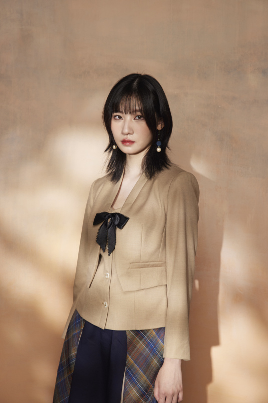 英國的秋天，短版開襟西裝外套