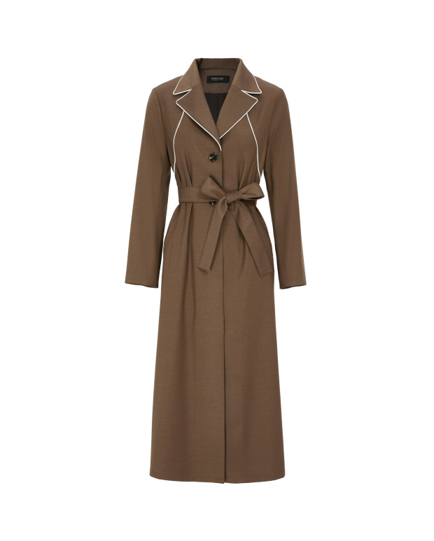 堅持自信，出芽設計長大衣