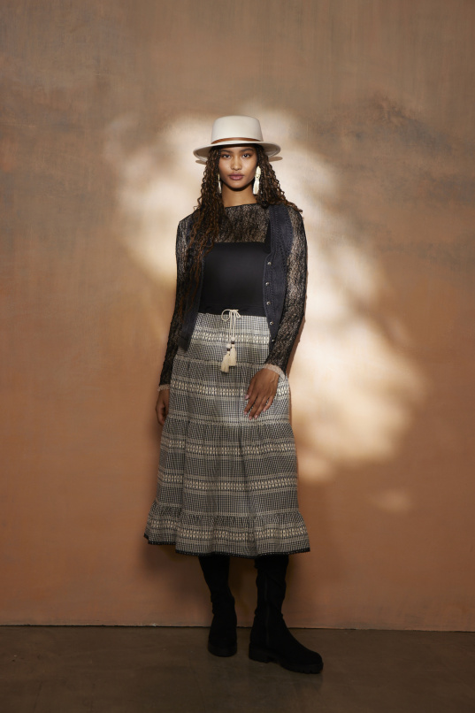 航海冒險故事，牛仔拼接背帶長洋