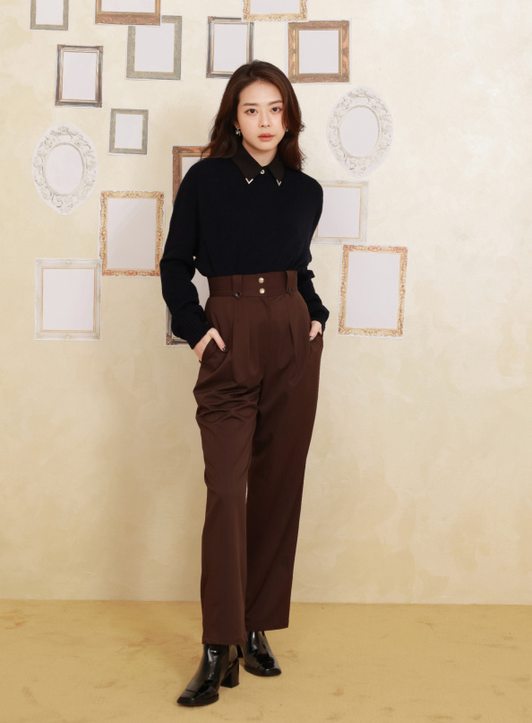 英倫風範，金屬釦合摺老爺褲