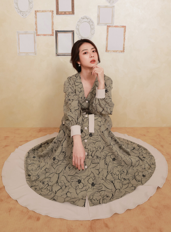 靈感手稿，印花綁帶拼接長洋